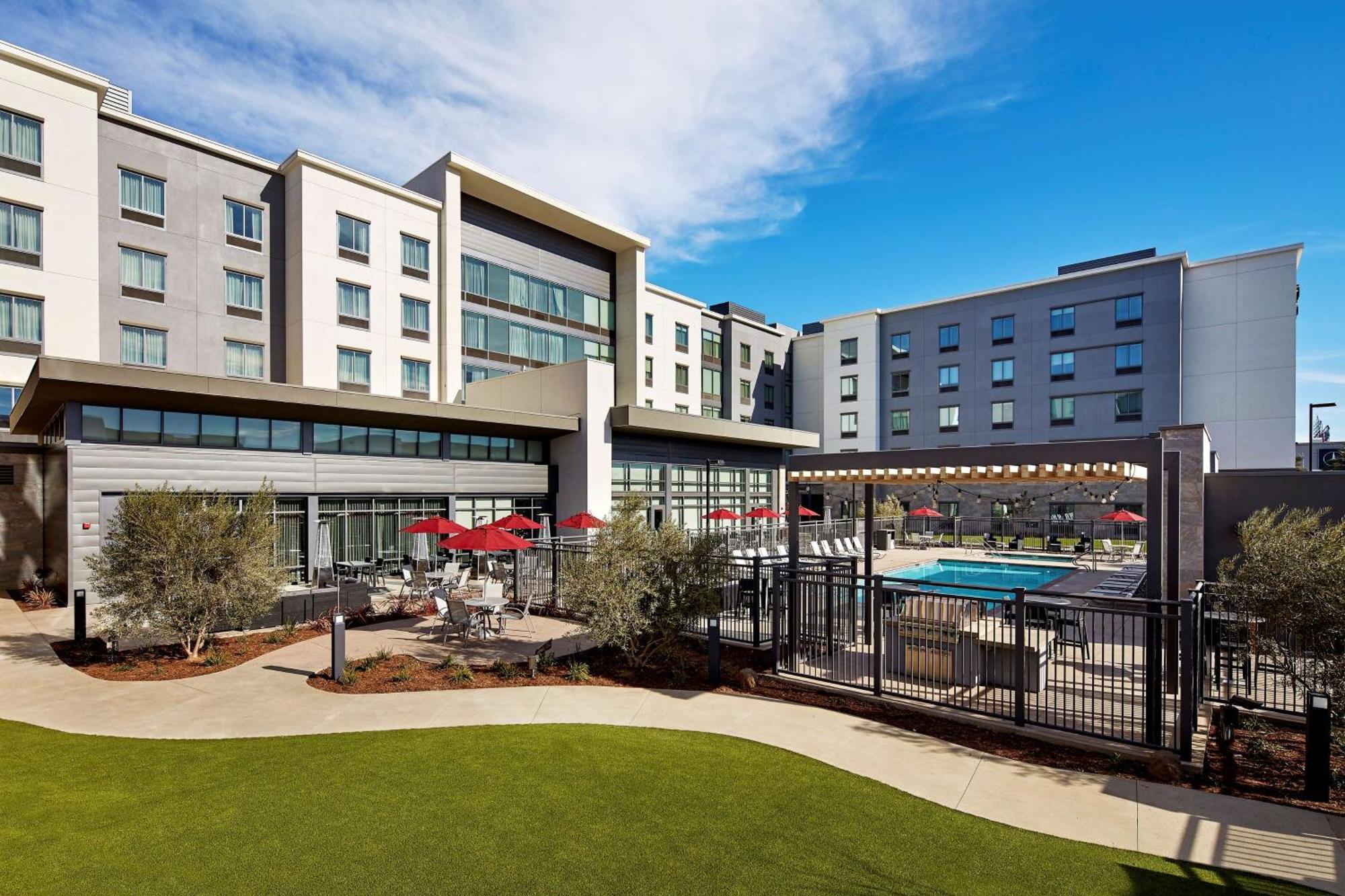 Hampton Inn Long Beach Airport, Ca Екстер'єр фото